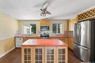 65 Tower St, Milford, CT 06460 - Photo 6