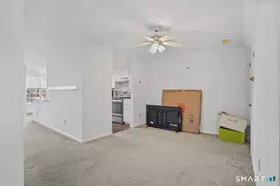 101 Breakers Ln, Stratford, CT 06615 - Photo 12