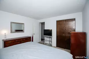 7 Raynham Rd, East Haven, CT 06512 - Photo 16