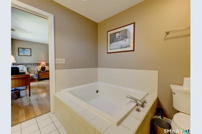 142 Red Oak Hill, Torrington, CT 06790 - Photo 32