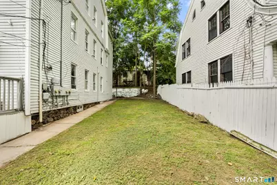 99 Lounsbury Avenue, Waterbury, CT 06706 - Photo 20