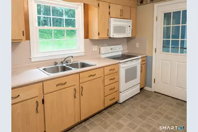 16 Colonial Drive, Columbia, CT 06237 - Photo 8