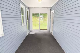 16 Colonial Dr, Columbia, CT 06237 - Photo 2