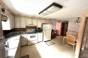 149 Kathrine Dr, Hamden, CT 06514 - Photo 2