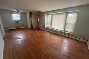 38 Ledyard Ave, Bloomfield, CT 06002 - Photo 6