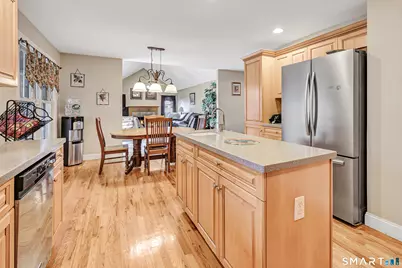 12 Beth Ann Circle, Milford, CT 06461 - Photo 14