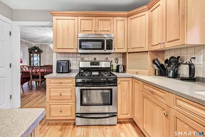 12 Beth Ann Circle, Milford, CT 06461 - Photo 16
