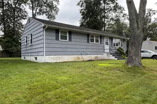 138 Sebec St, Hamden, CT 06517 - Photo 2