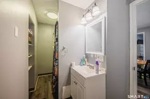4 Armstrong Pl, Bridgeport, CT 06608 - Photo 10