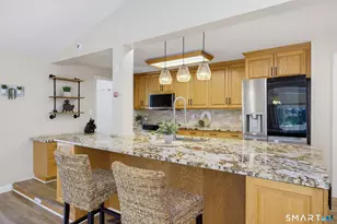 75 Springdale St, Hamden, CT 06514 - Photo 6
