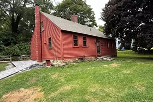 31 N Stonington Rd, Stonington, CT 06355 - Photo 2