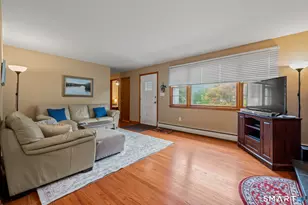 33 Shady Crest Rd, Meriden, CT 06450 - Photo 2