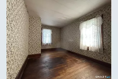 84 Laurel Street, East Hartford, CT 06108 - Photo 14