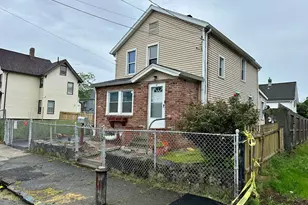62 Clifford St, Bridgeport, CT 06607 - Photo 2