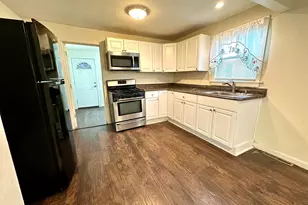 62 Clifford St, Bridgeport, CT 06607 - Photo 12