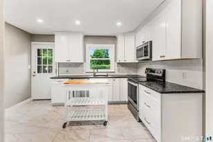375 Allen Ave, Meriden, CT 06451 - Photo 14
