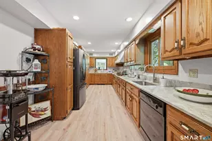 28 Saw Mill Rd, New Fairfield, CT 06812 - Photo 12