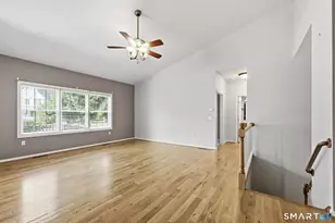 21 Merrigan Ln, Windsor Locks, CT 06096 - Photo 10
