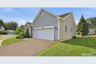21 Merrigan Lane #21, Windsor Locks, CT 06096 - Photo 2