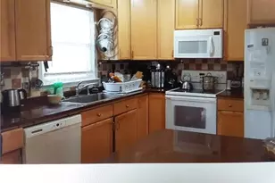 242 Grove St, Shelton, CT 06484 - Photo 6