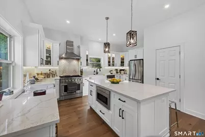6 Abbotts Lane, Westport, CT 06880 - Photo 8