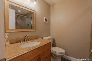 46 Westminster Dr, West Hartford, CT 06107 - Photo 20