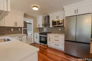 46 Westminster Dr, West Hartford, CT 06107 - Photo 10
