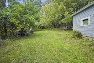 127 Maple St, Norwich, CT 06360 - Photo 6
