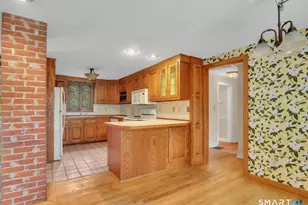 737 Lovely St, Avon, CT 06001 - Photo 6