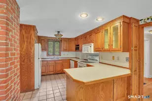 737 Lovely St, Avon, CT 06001 - Photo 8