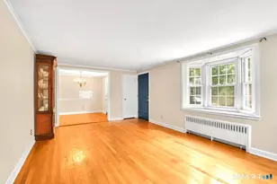 737 Lovely St, Avon, CT 06001 - Photo 2