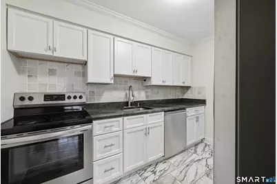 95 Park Avenue #8, Danbury, CT 06810 - Photo 4