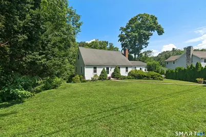 14 Down River Road, New Canaan, CT 06840 - Photo 2