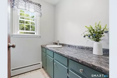 8 Lionel Drive, Simsbury, CT 06070 - Photo 14