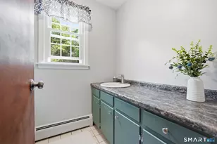 8 Lionel Dr, Simsbury, CT 06070 - Photo 14