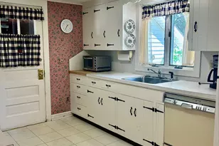 133 Nonnewaug Rd, Bethlehem, CT 06751 - Photo 8