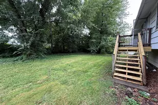 9 Pleasant Dr, North Haven, CT 06473 - Photo 4