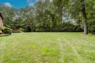 291 Currier Dr, Orange, CT 06477 - Photo 36