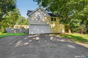 1908 Stratfield Rd, Fairfield, CT 06825 - Photo 4