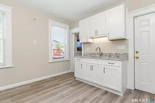 885 Grand St, Bridgeport, CT 06604 - Photo 14