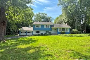 4 Austin Dr Ext, Easton, CT 06612 - Photo 2