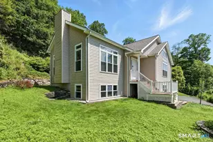 11 Squantz View Dr, New Fairfield, CT 06812 - Photo 20