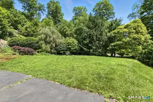 11 Squantz View Dr, New Fairfield, CT 06812 - Photo 16