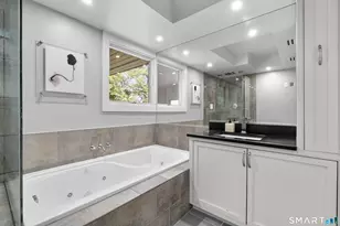 210 Red Fox Rd, Stamford, CT 06903 - Photo 32