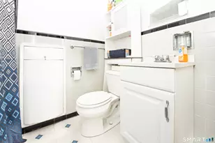 25 Cartright St, Bridgeport, CT 06604 - Photo 18