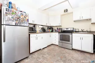 25 Cartright St, Bridgeport, CT 06604 - Photo 8