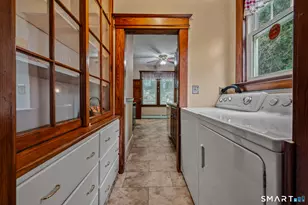 317 Wall St, Meriden, CT 06450 - Photo 6