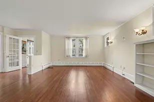 14 Roosevelt St, Norwalk, CT 06851 - Photo 4