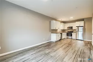 9 Steele Blvd, Berlin, CT 06037 - Photo 8