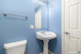 612 Black Rock Tpke, Fairfield, CT 06825 - Photo 10